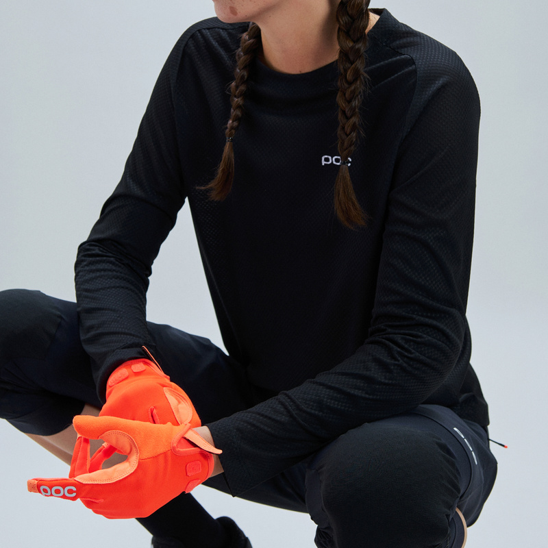 Product image of Women's Motion Air Long Sleeve MTB Jersey