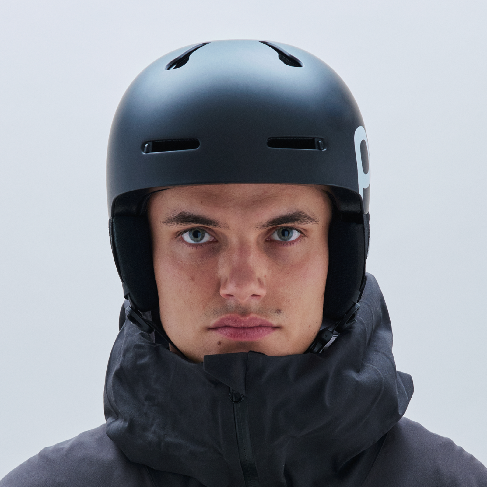 Auric Cut BC MIPS Ski Helmet に Uranium Black Matt | POC (JP)