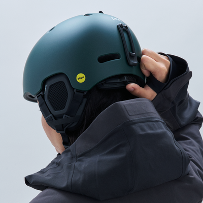 Fornix MIPS Ski Helmet に Blixten Blue Matt | POC (JP)