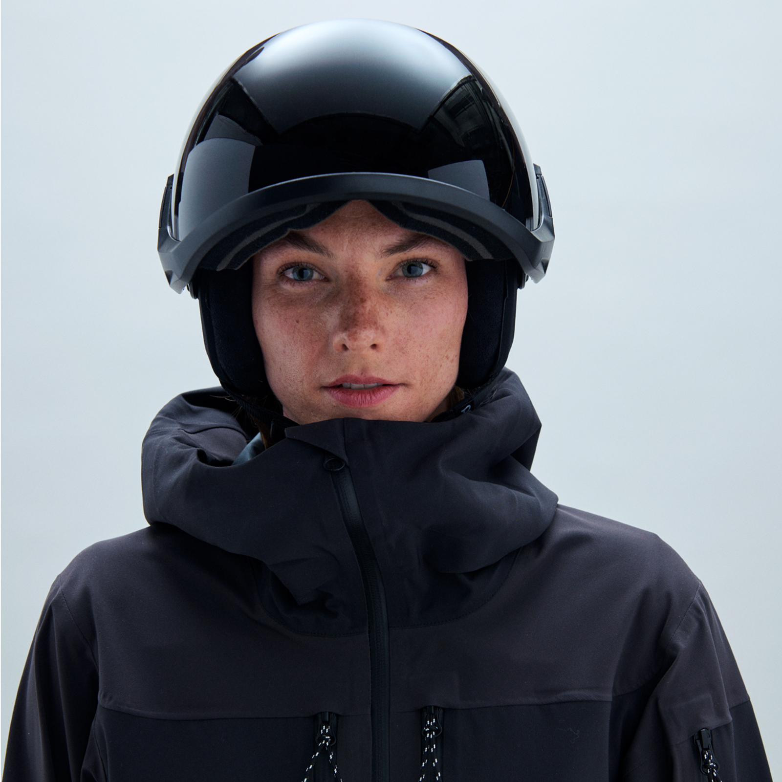 Levator MIPS Ski Helmet in Uranium Black Matt | POC japan