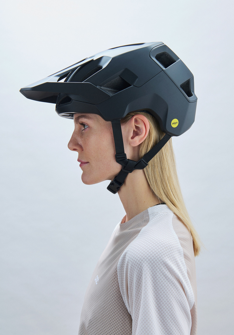 Joint VPD Air Knee MTB Protection に Uranium Black | POC (JP)