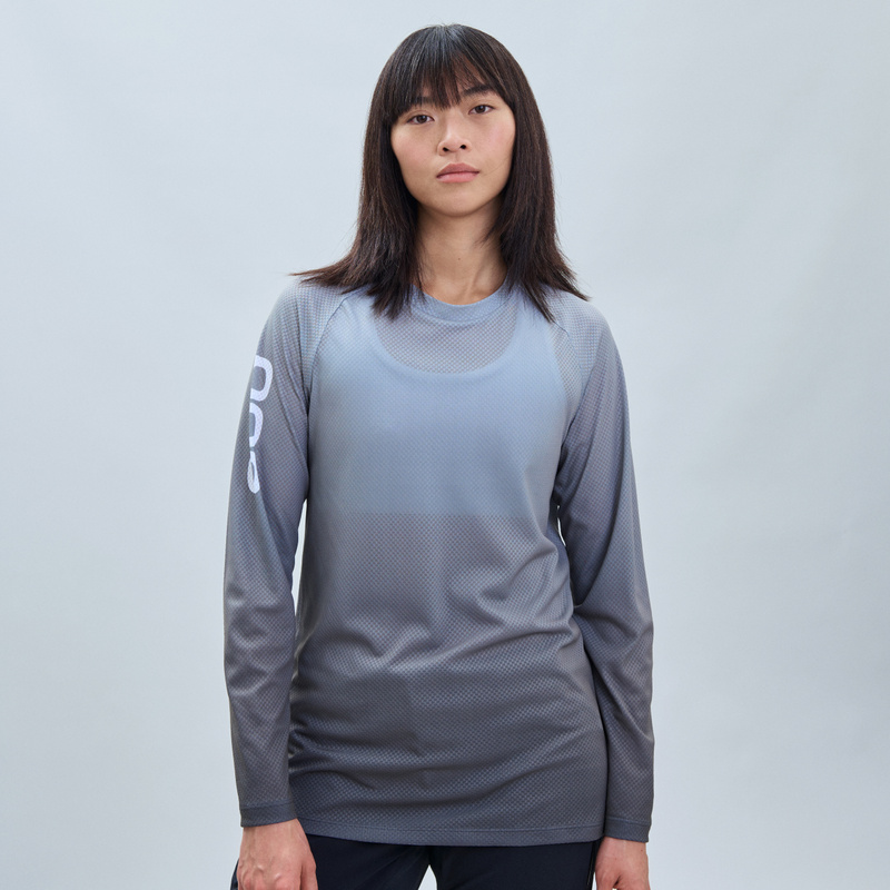 Product image of Women's Essential Lite Long Sleeve MTB Jersey